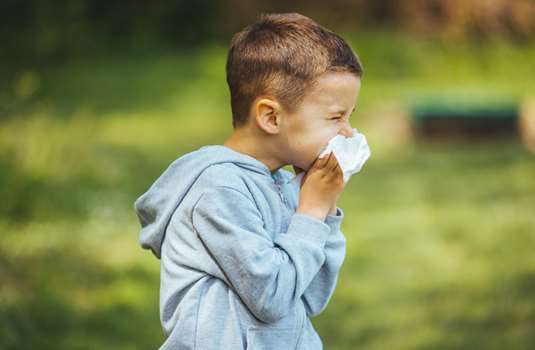 پیشگیری و درمان آلرژی کودکان در فصل بهار
